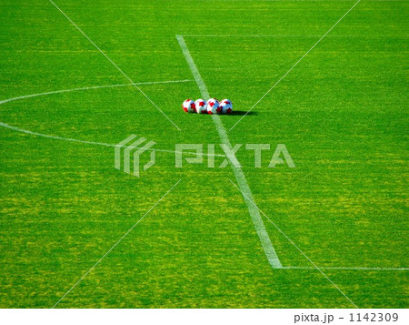 サッカーグラウンドの写真素材