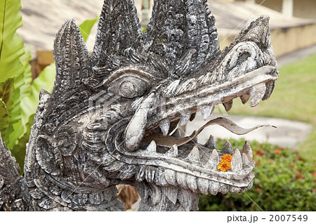ドラゴン 龍 竜 石像の写真素材