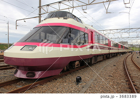 小田急ロマンスカーHiSEの写真素材 - PIXTA