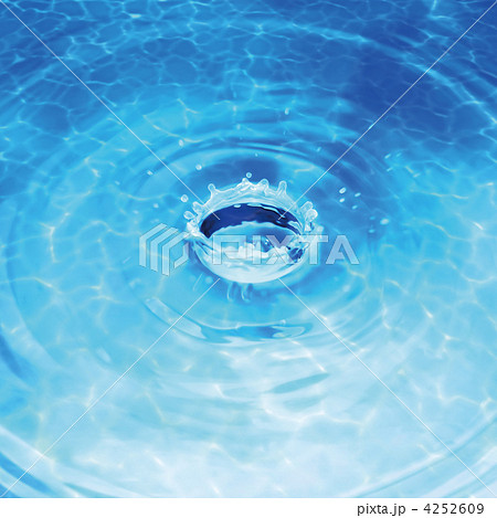水跳ねのイラスト素材