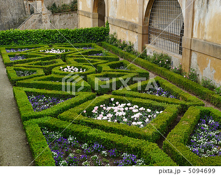 テラス式庭園 イタリア式庭園 ボボリ庭園 幾何学式庭園の写真素材