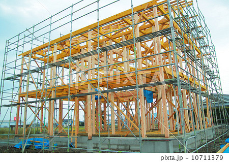 新築 建築現場 木造住宅 骨組みの写真素材