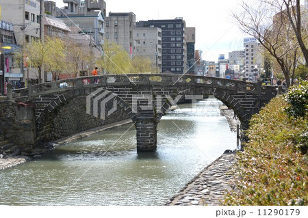 眼鏡橋 かわいい 川 街の写真素材