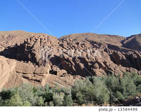 ダデス 渓谷 猿の手 モロッコの写真素材