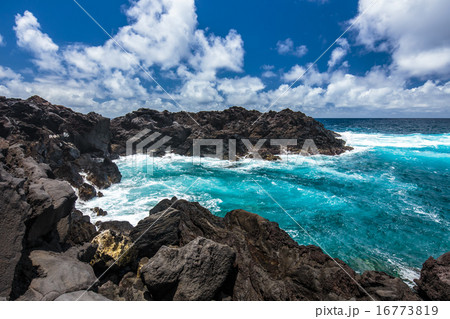 八丈ブルー 南原千畳敷 八丈島 亜熱帯の写真素材