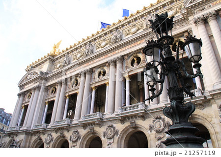 オペラ座 ガルニエ宮 歌劇場 ネオバロック様式の写真素材