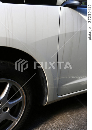 車 洗車 汚れ 雨だれの写真素材