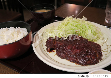 味噌カツ鍋 みそかつの写真素材