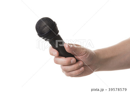 カラオケ 男性 手 マイクの写真素材