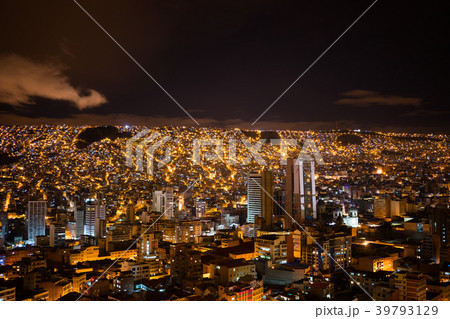 ラパス 夜景 ボリビア 南米の写真素材
