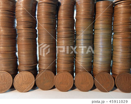 ギザ十 10円玉 十円玉 大量の写真素材