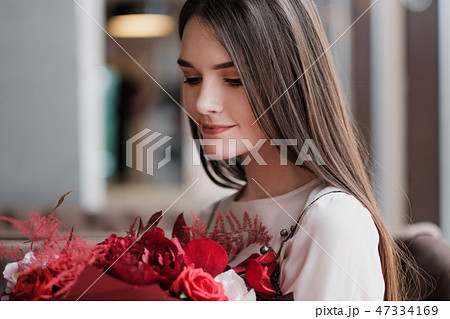 赤いベレー帽 きれいの写真素材