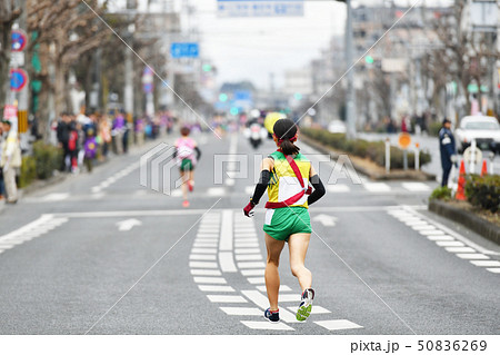 マラソンランナー 女子マラソン マラソン大会 長距離走の写真素材