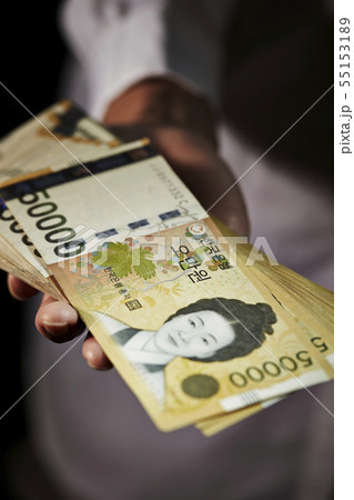 貨幣 ウォン 紙幣 50000ウォンの写真素材 - PIXTA