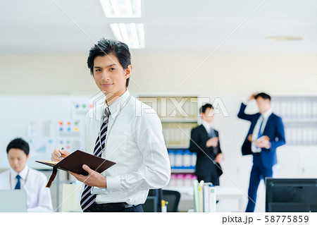 男性会社員の写真素材