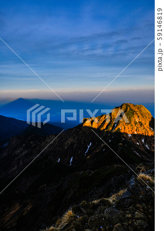 シルエット 八ヶ岳 自然 風景の写真素材