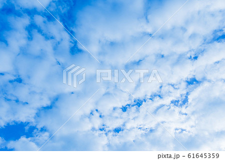 しらす雲の写真素材