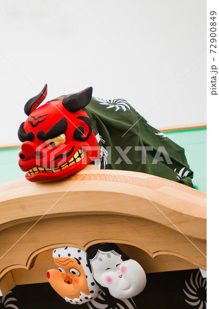獅子舞 顔 正月 祭りの写真素材