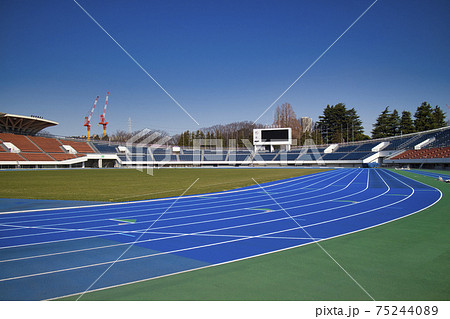 陸上競技場 駒沢オリンピック公園 トラック スタジアムの写真素材