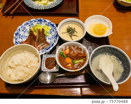 牛タン定食の写真素材