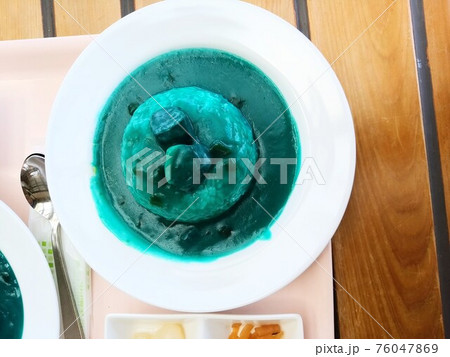 食欲減退の写真素材