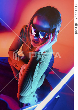 冷たい視線の写真素材