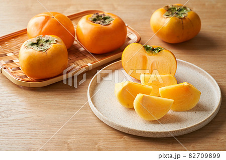 オレンジ色の果実の写真素材