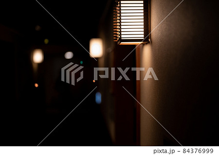 提灯 ライトアップ アジア 屋内の写真素材