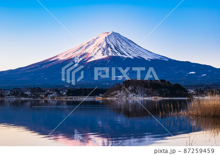 逆さ富士～桃空紫富士～美しい日本の風景 金運 邪気払い 栄華