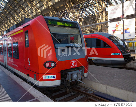 フランクフルト中央駅のドイツ鉄道の車両