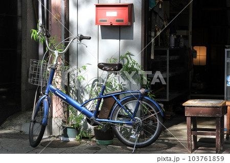 自転車 昭和 レトロの写真素材 - PIXTA