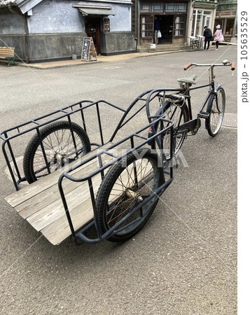 昔のリヤカーの写真素材 - PIXTA
