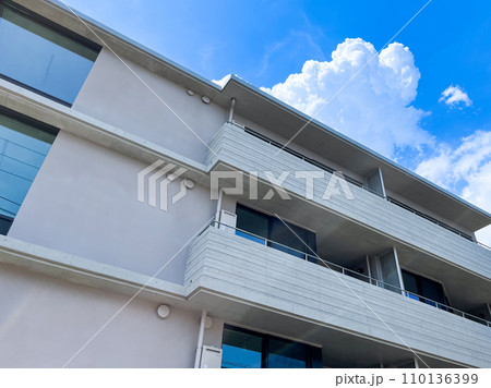 おしゃれな新築マンションの外観イメージ