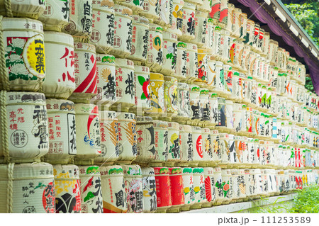 奉献酒樽 明治神宮 境内 奉献の写真素材 - PIXTA