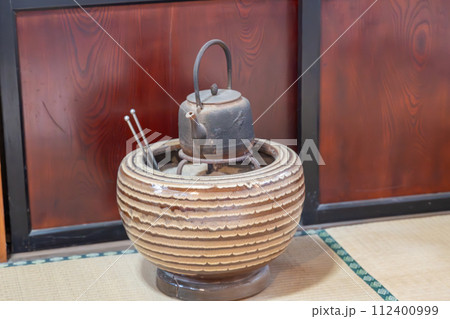 火鉢 昭和 レトロ 古伊万里 大きな火鉢 直径43㎝とガラス板 2点