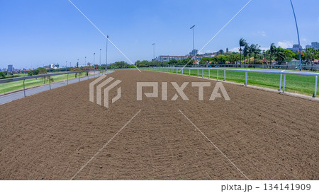 馬のいる景色の写真素材 - PIXTA